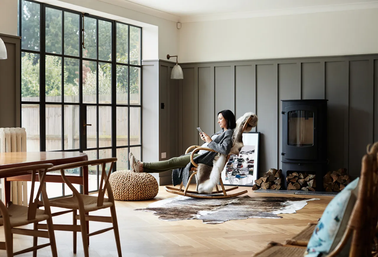 Prawidłowa pozycja siedząca w ciąży vs. nieprawidłowa