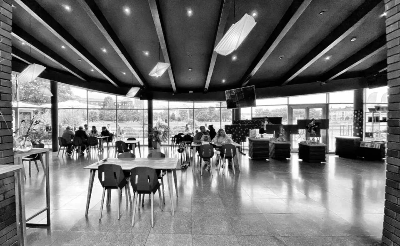 Kawiarnia Manggha widok na Wawel