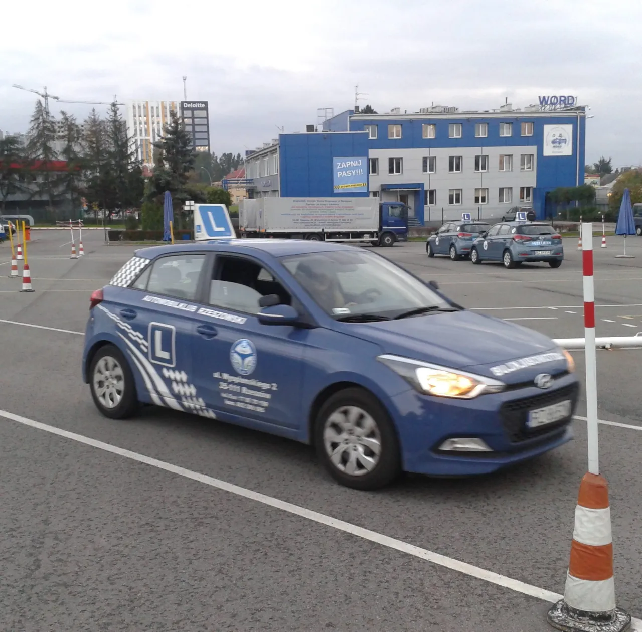 Kurs prawa jazdy, nauka jazdy samochodem, e-learning prawo jazdy