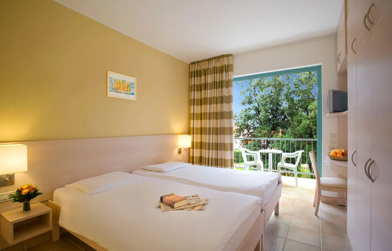 różne typy noclegów chorwacja apartament hotel kemping