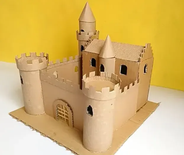 zamek z kartonu dla dzieci DIY
