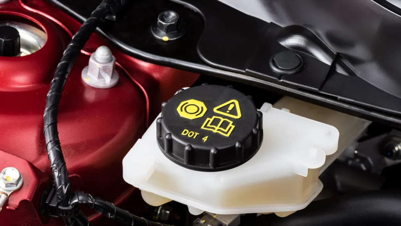 Bremsfl&uuml;ssigkeitswechsel ATU Service