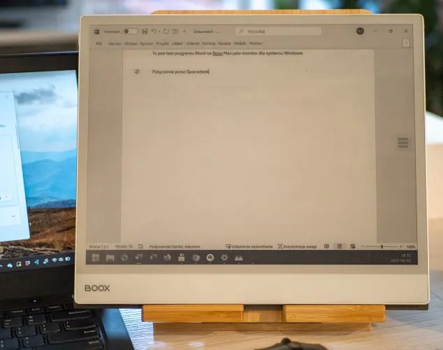 smartfon jako drugi monitor biurko