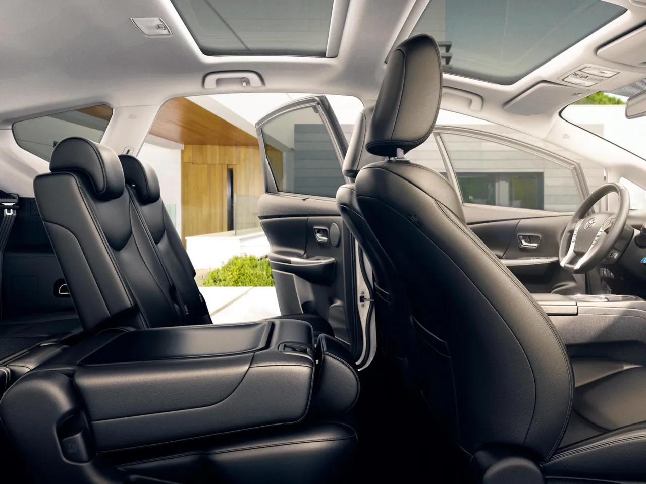 Toyota Prius+ wnętrze 7 osób, konfiguracja siedzeń