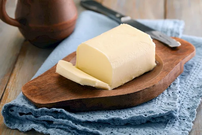 Zdjęcie Ile to 75g masła? Przelicznik i zamienniki w kuchni