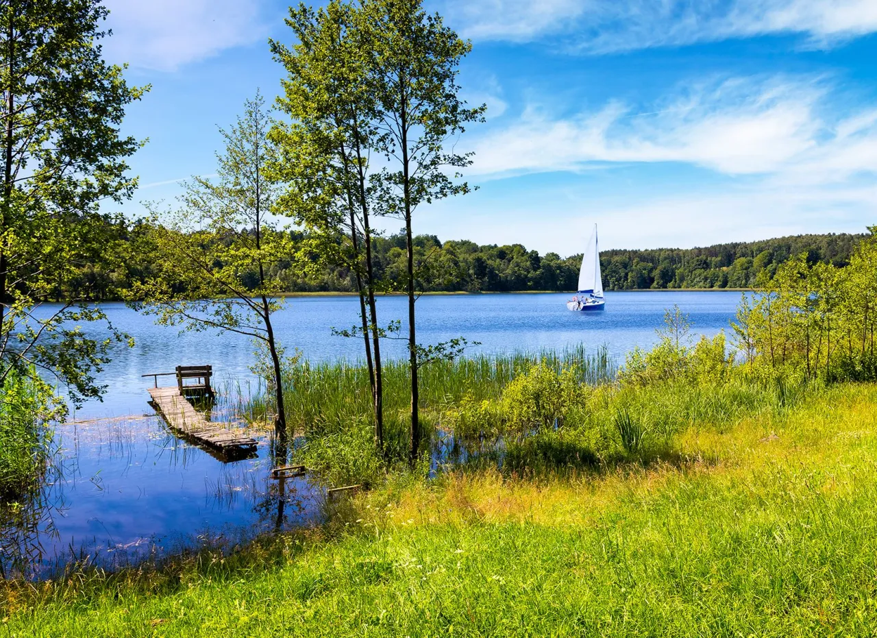 Romantyczne krajobrazy Polska góry jeziora morze