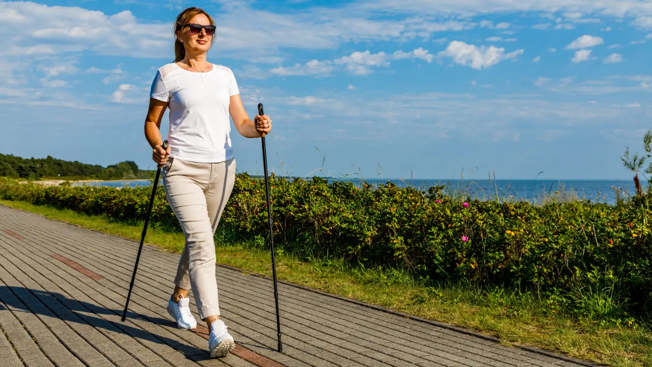 sporty przyjazne żylakom pływanie rower nordic walking