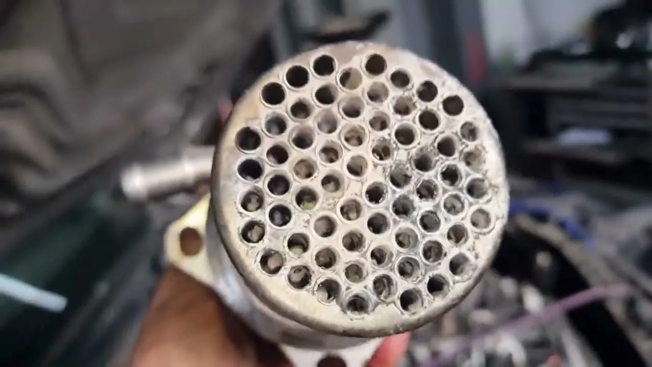 wymiana chłodnicy EGR koszt robocizny