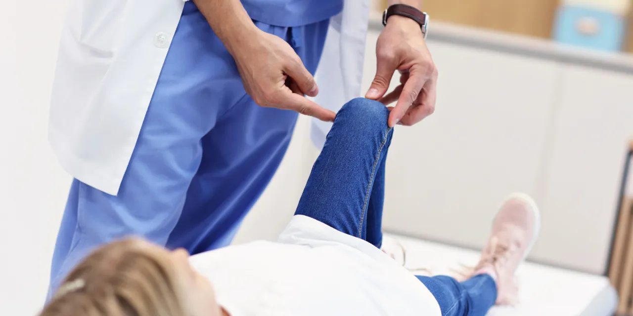 r&oacute;żnice ortopeda traumatolog reumatolog