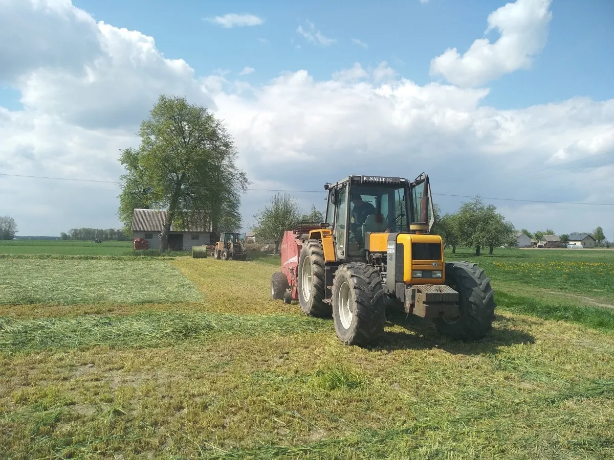 popularne używane ciągniki rolnicze 120 KM