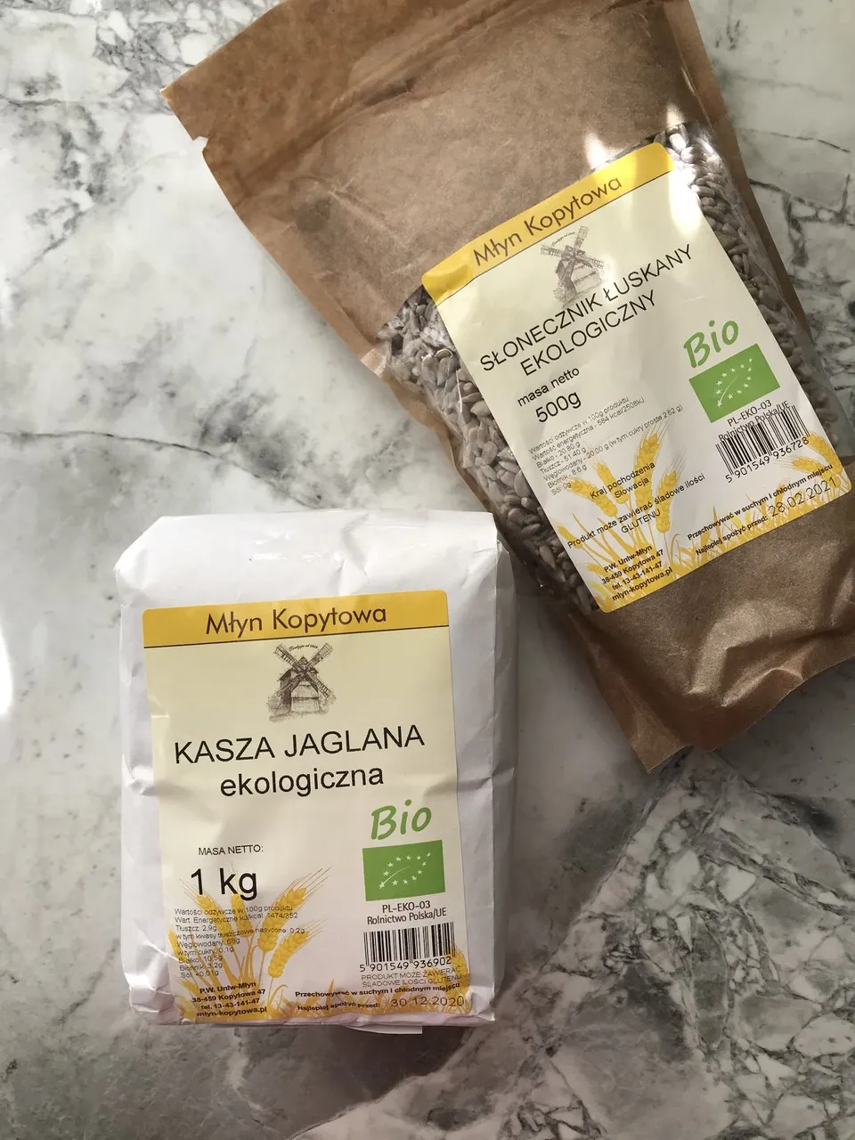 Zdjęcie Gdzie kupić mąkę razową? Sprawdzone miejsca i porady zakupowe