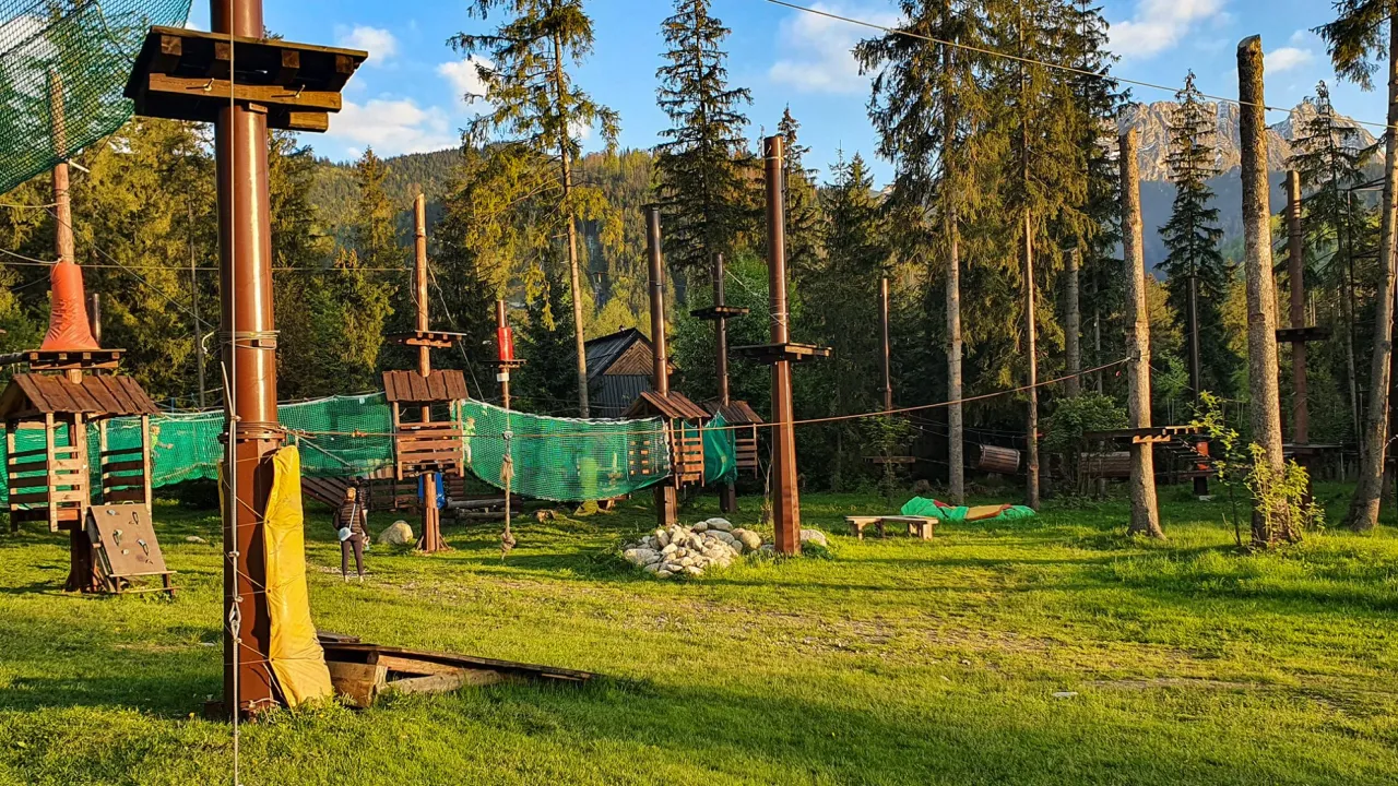 Gugu Park Linowy rodzinna zabawa