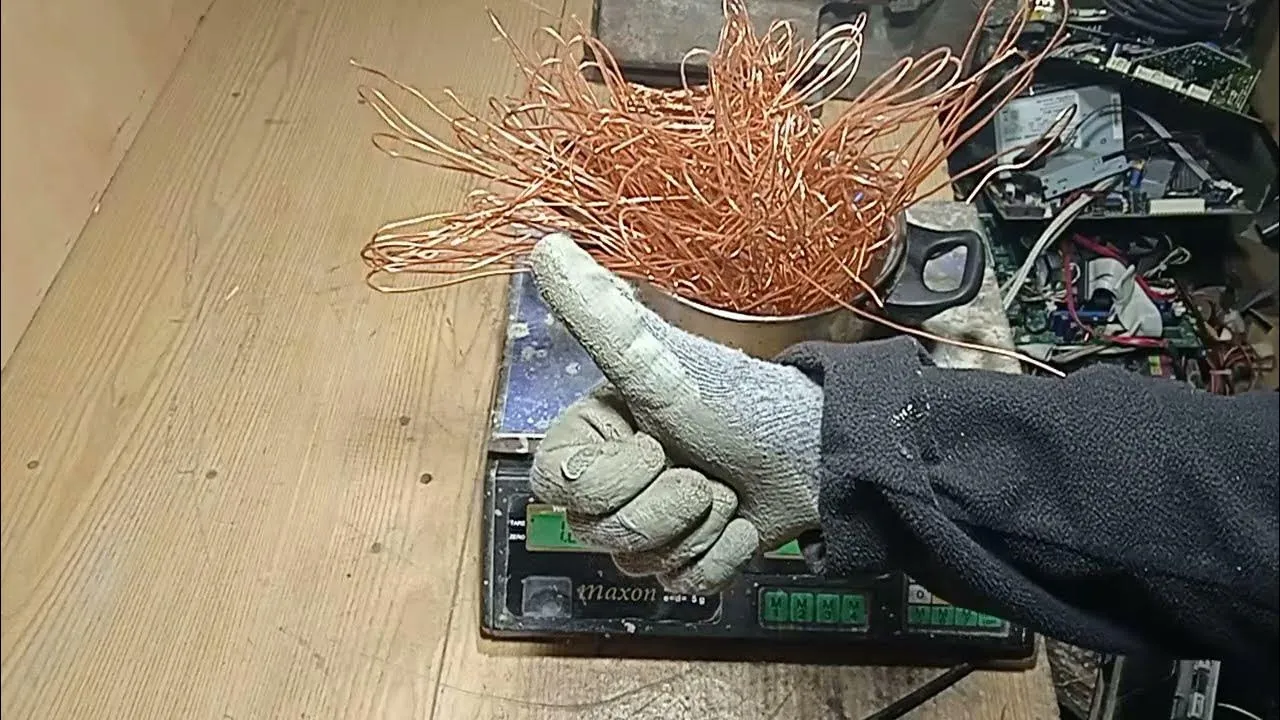 Zdjęcie Jak opalić kable bez dymu – skuteczne metody i narzędzia do pracy