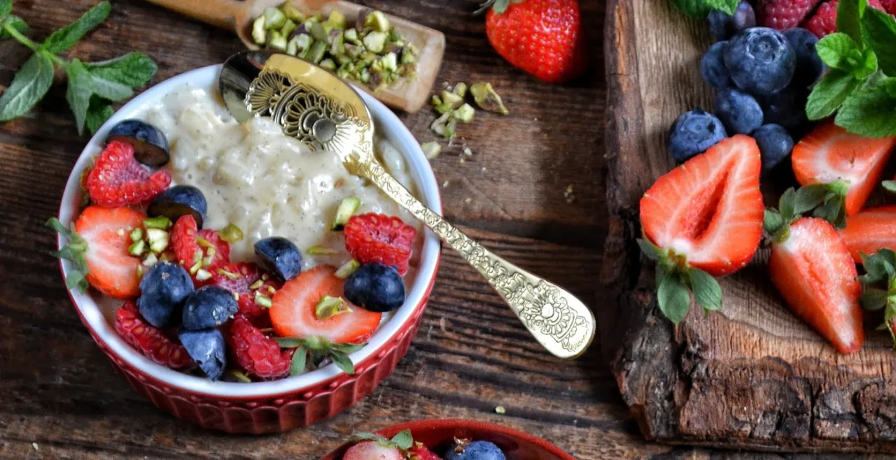 Ryż na mleku z owocami