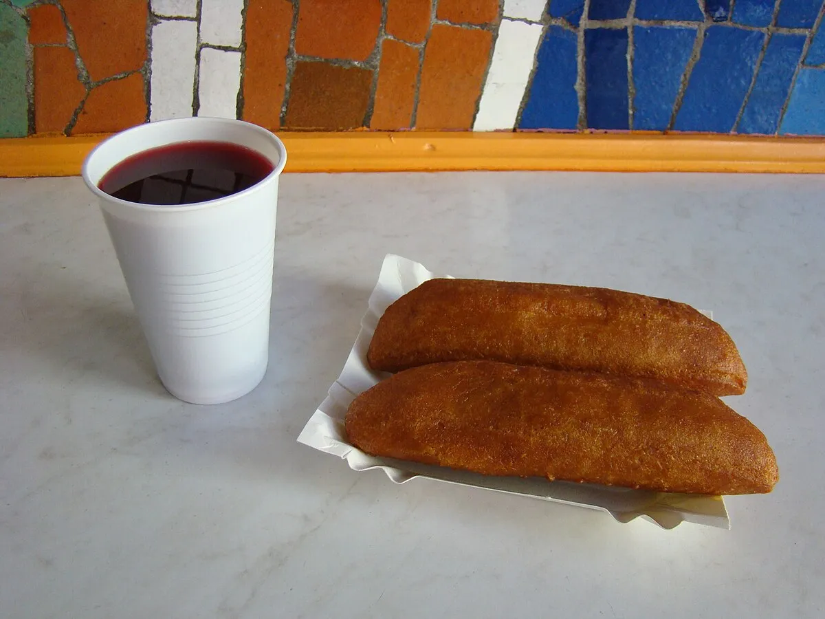 Pasztecik szczeciński z barszczem