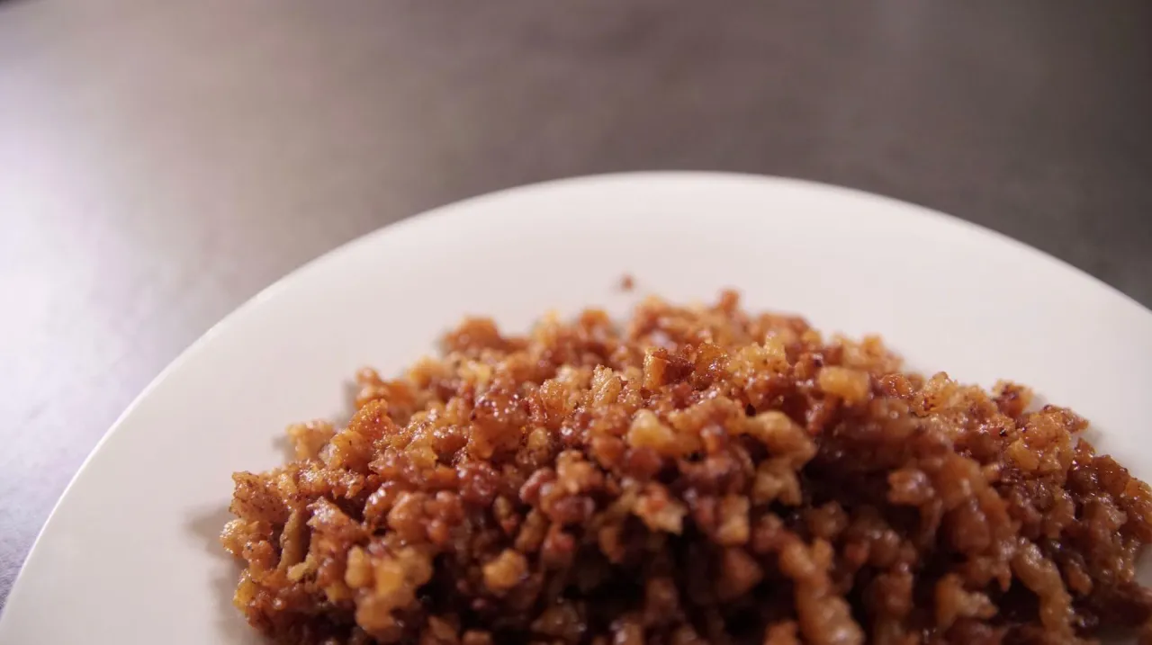 Granulat sojowy suchy i namoczony