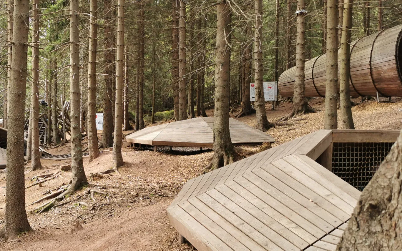 Hern&iacute; krajina Pecka plac zabaw