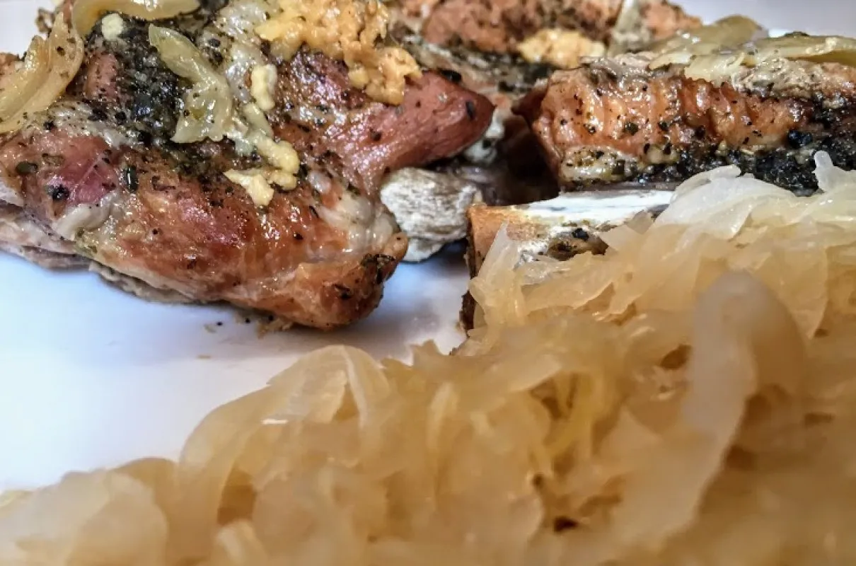 r&oacute;żne dania z ugotowanych żeberek