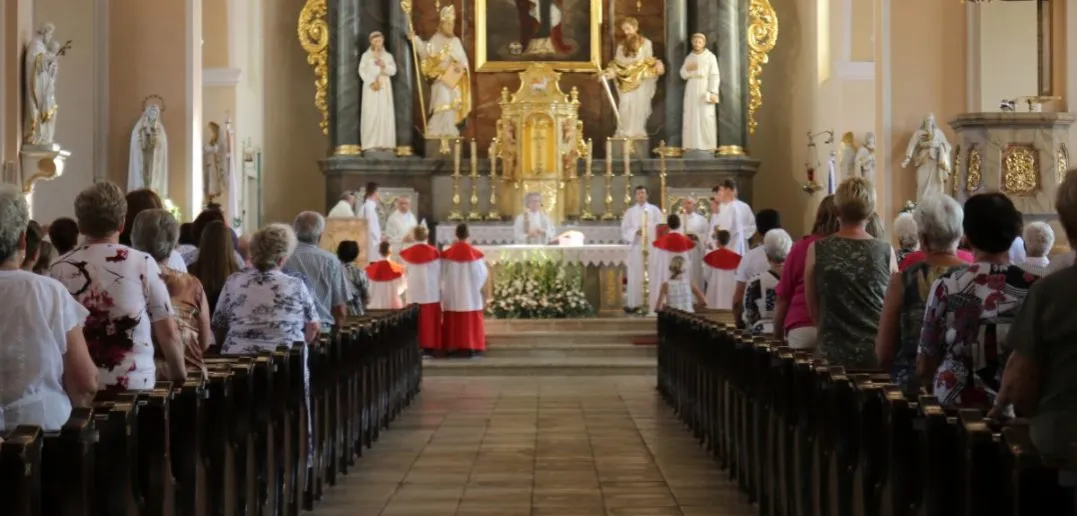 Zdjęcie O której ślub w kościele? Sprawdź najlepsze godziny ceremonii