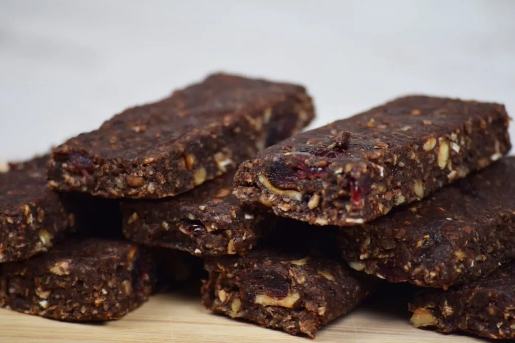 Zdjęcie Czy batony proteinowe są zdrowe? Zalety, wady i wpływ na dietę