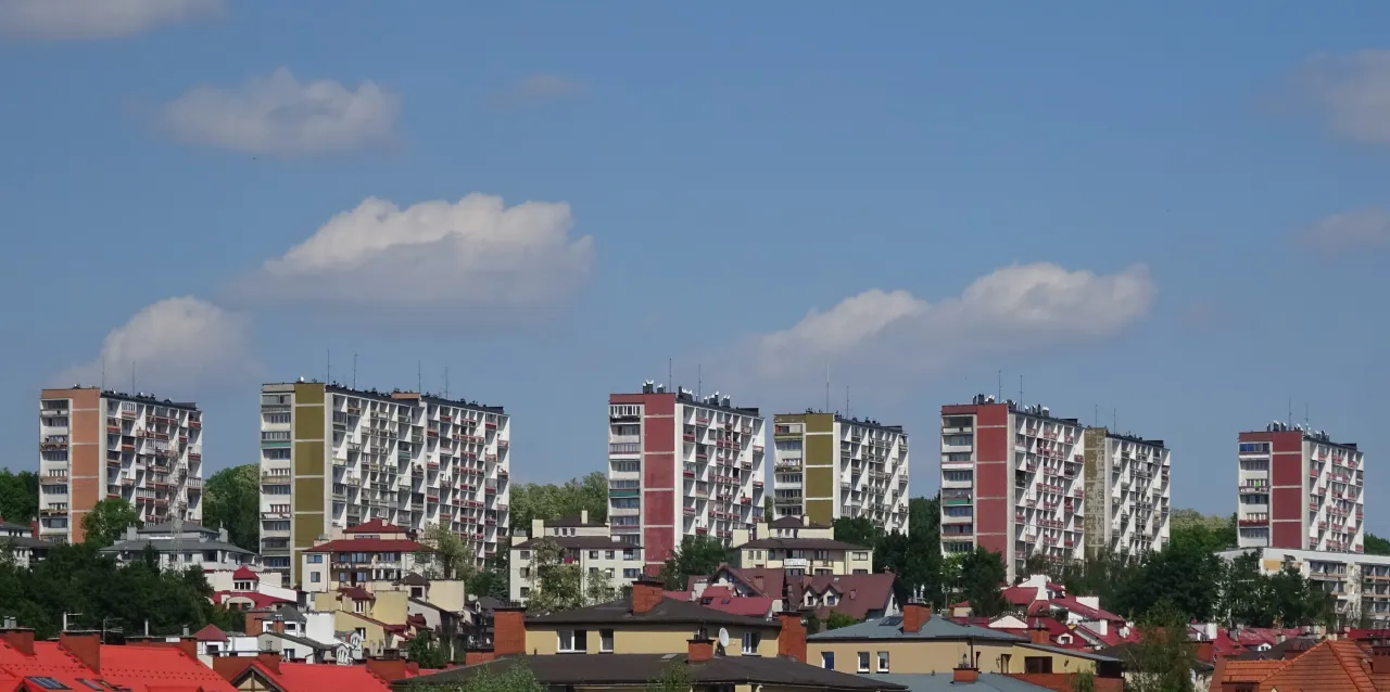 Zdjęcie Jak dojechać do osiedla złotego wieku w Krakowie - sprawdź trasy i połączenia