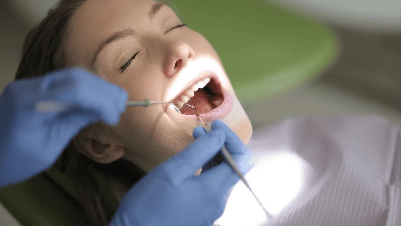 Zdjęcie Co widzi dentysta? Zaskakujące objawy zdrowotne, które możesz przeoczyć