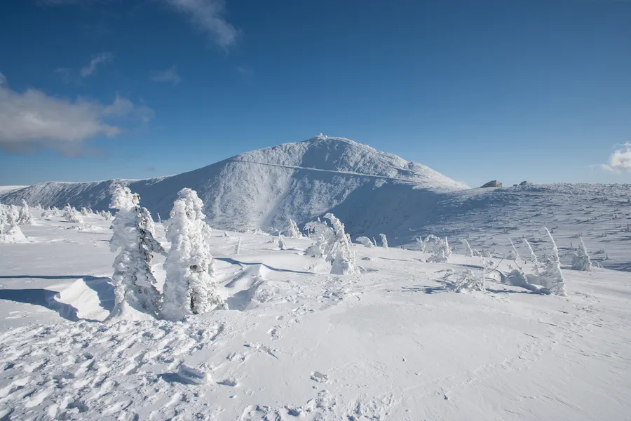 Zdjęcie Duszniki-Zdr&oacute;j: Narty 2026 - Ceny, Trasy, Hotele | Kompletny Przewodnik