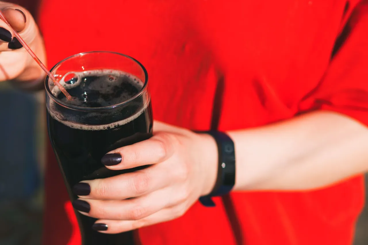 Zdjęcie Coca-Cola Zero a indeks glikemiczny: co musisz wiedzieć o zdrowiu