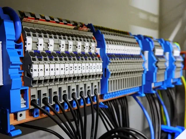 Zdjęcie Ile kosztuje skrzynka elektryczna? Ceny, modele i co warto wiedzieć