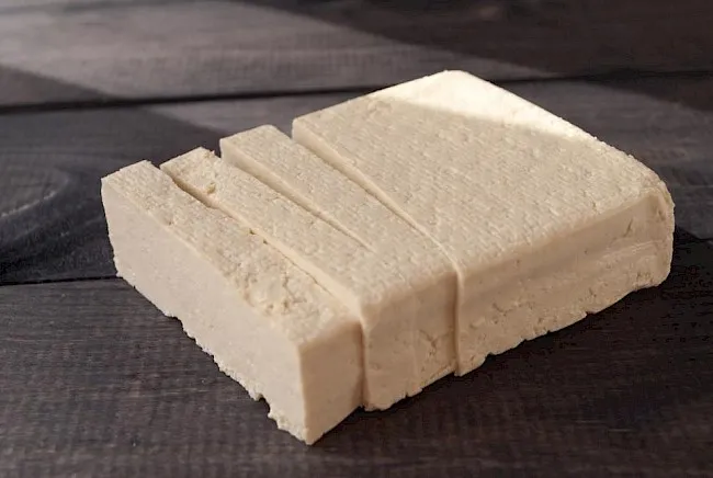 Zdjęcie Ile kalorii ma tofu - poznaj prawdziwą wartość kaloryczną każdej porcji