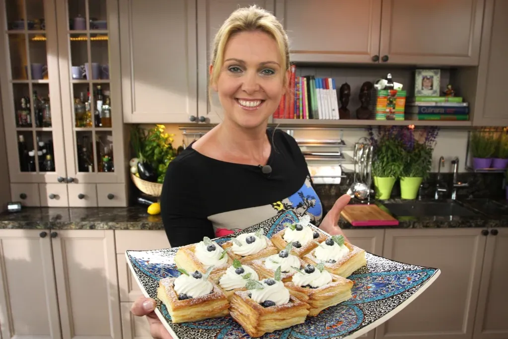 Zdjęcie Ewa Wachowicz przepis na ciasto francuskie – łatwe i pyszne ciasto