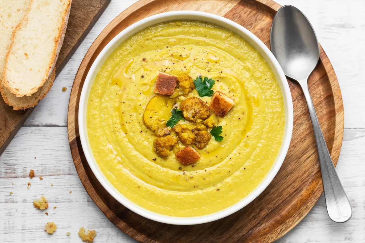 Crostini di pane per minestra di cavolfiore