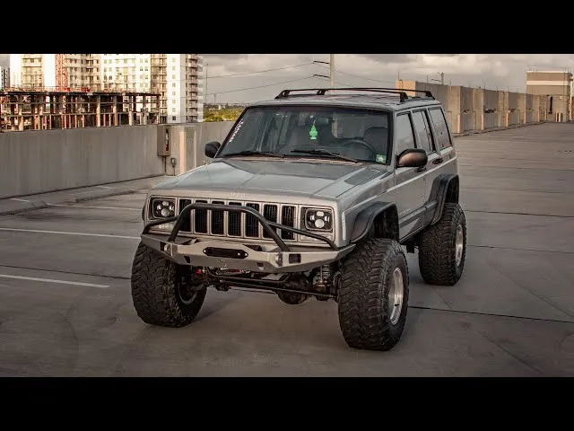 Jeep Cherokee XJ off road