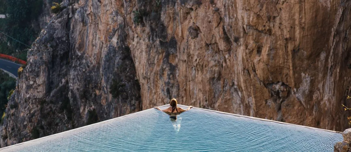 hotel piscina panoramica Italia