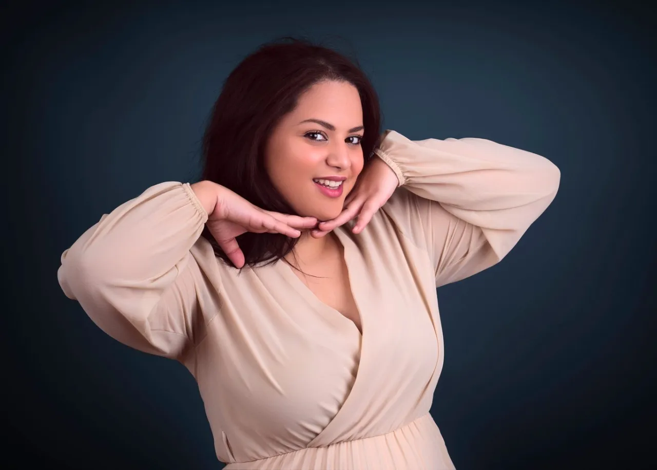 dekolty do unikania duży biust