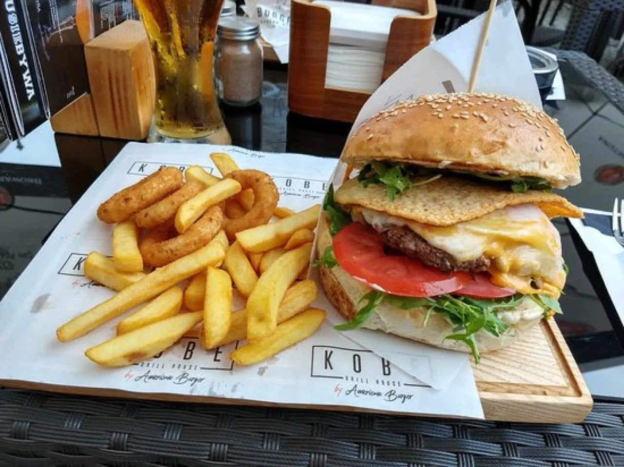 Jelenia G&oacute;ra burgery kuchnia świata