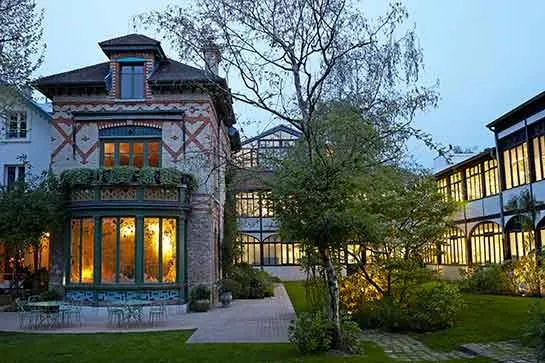 Louis Vuitton La Galerie Asnières dom rodzinny Art Nouveau