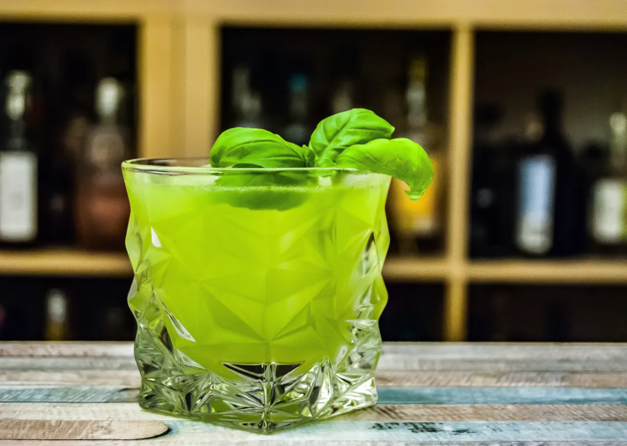 orzeźwiające drinki z likierem miętowym