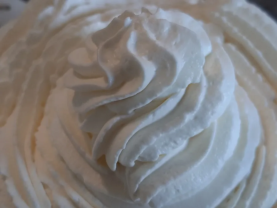 zimne składniki krem mascarpone śmietanka