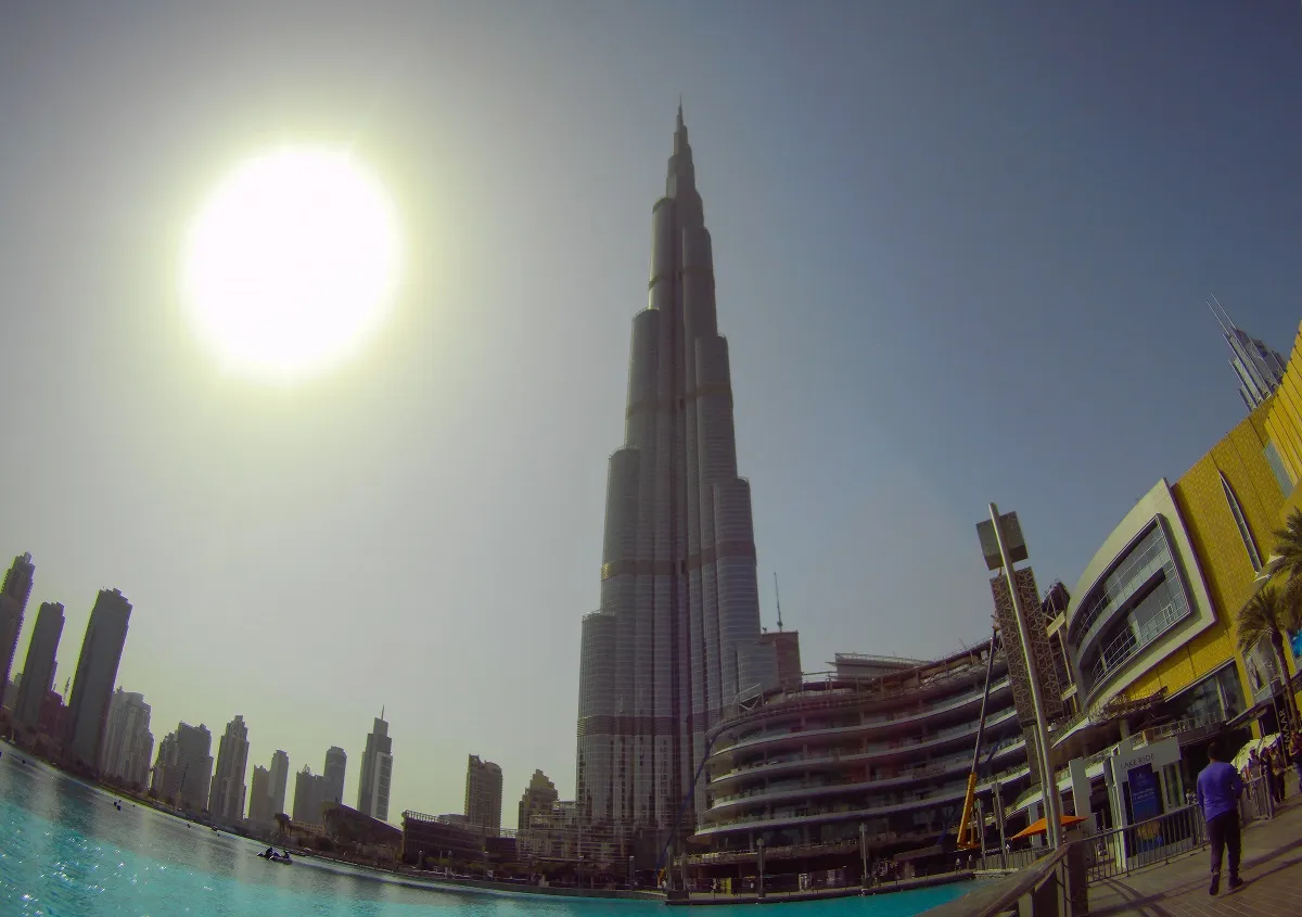 Panorama Dubaju z Burdż Chalifa i Dubai Mall
