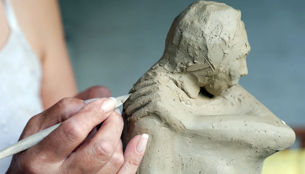 Rodzaje gipsu do odlew&oacute;w worki