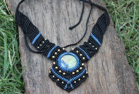 naszyjnik makrama z kamieniem naturalnym