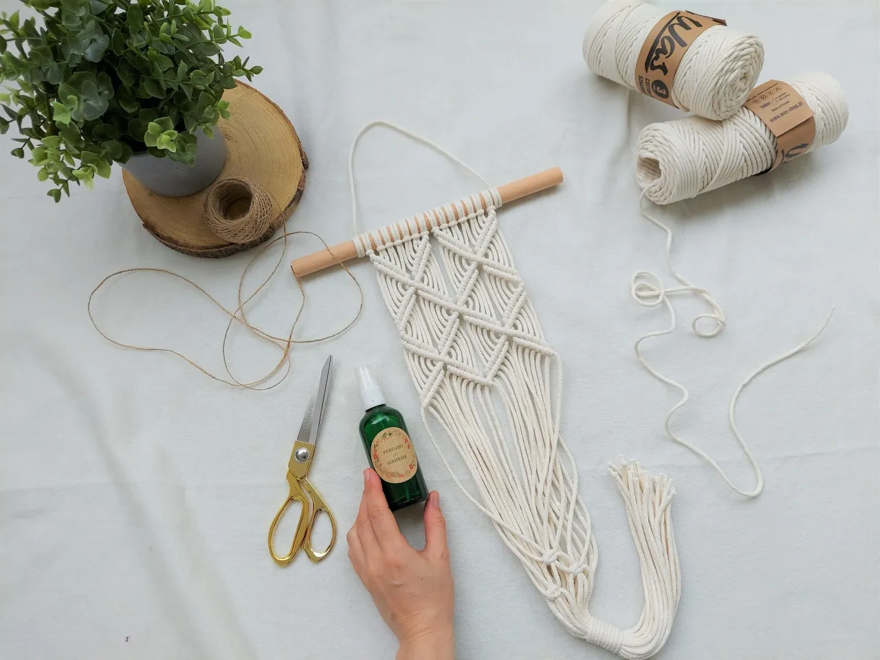 makrama ze sznurka jutowego kwietnik koszyk