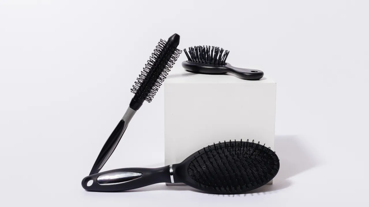 Akcesoria do czyszczenia szczotki do włos&oacute;w