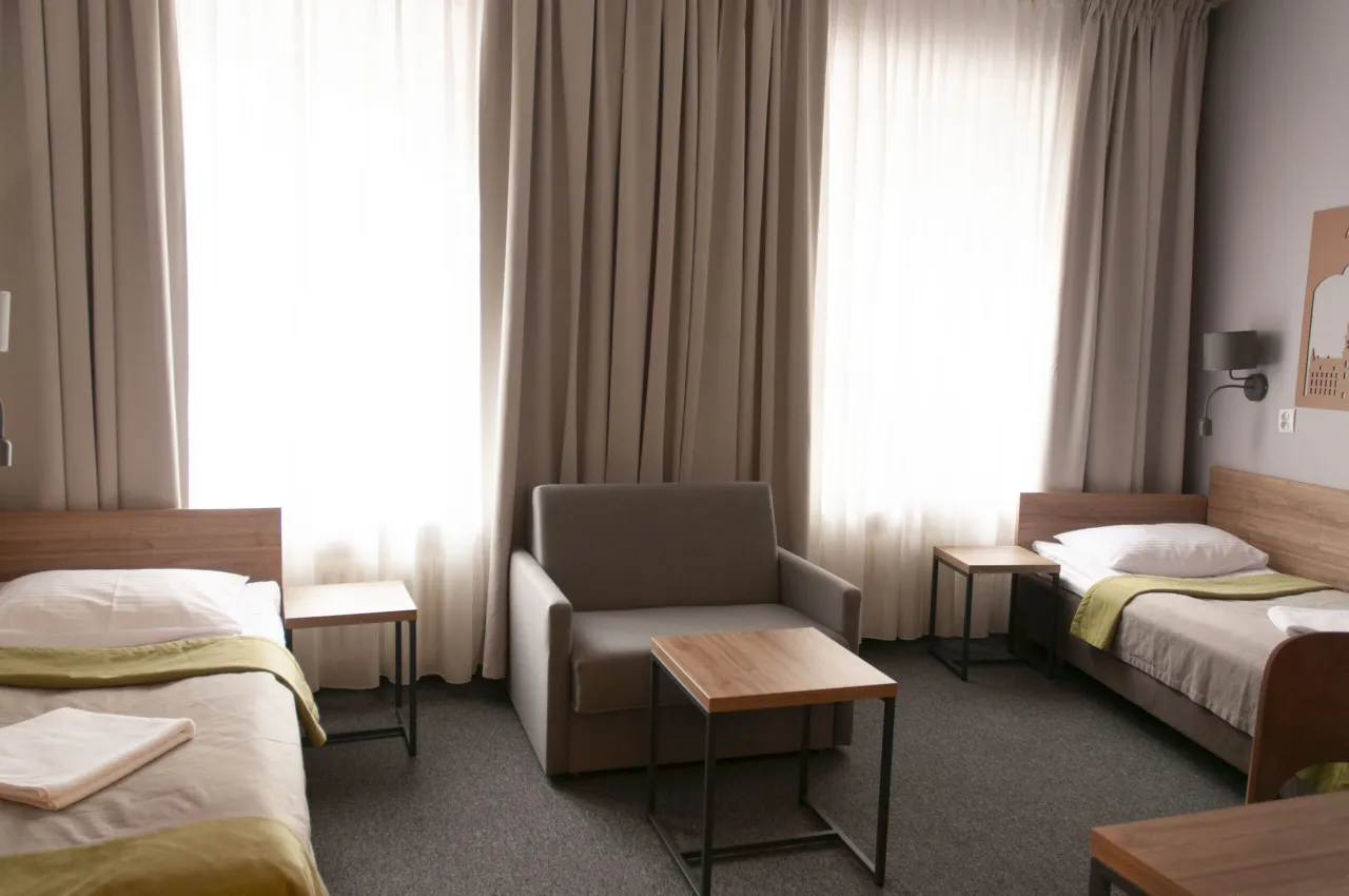 Zdjęcie wnętrza schroniska młodzieżowego lub agroturystyki w Polsce