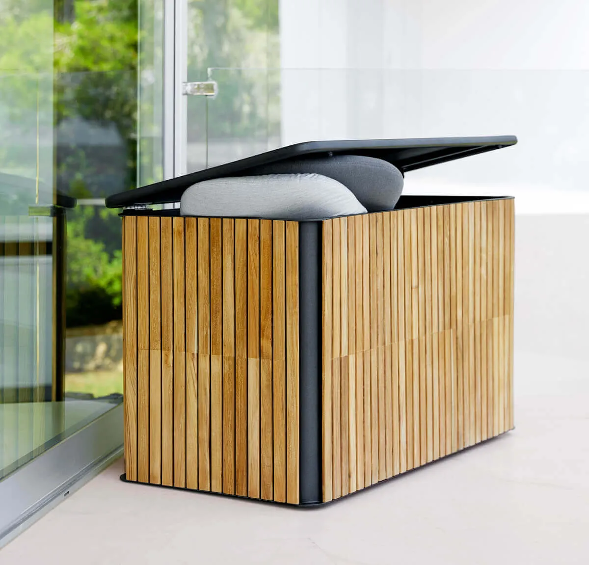 przechowywanie poduszek ogrodowych