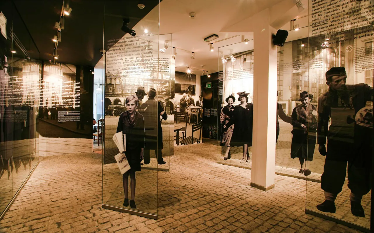 Fabryka Schindlera wnętrze Muzeum Manggha