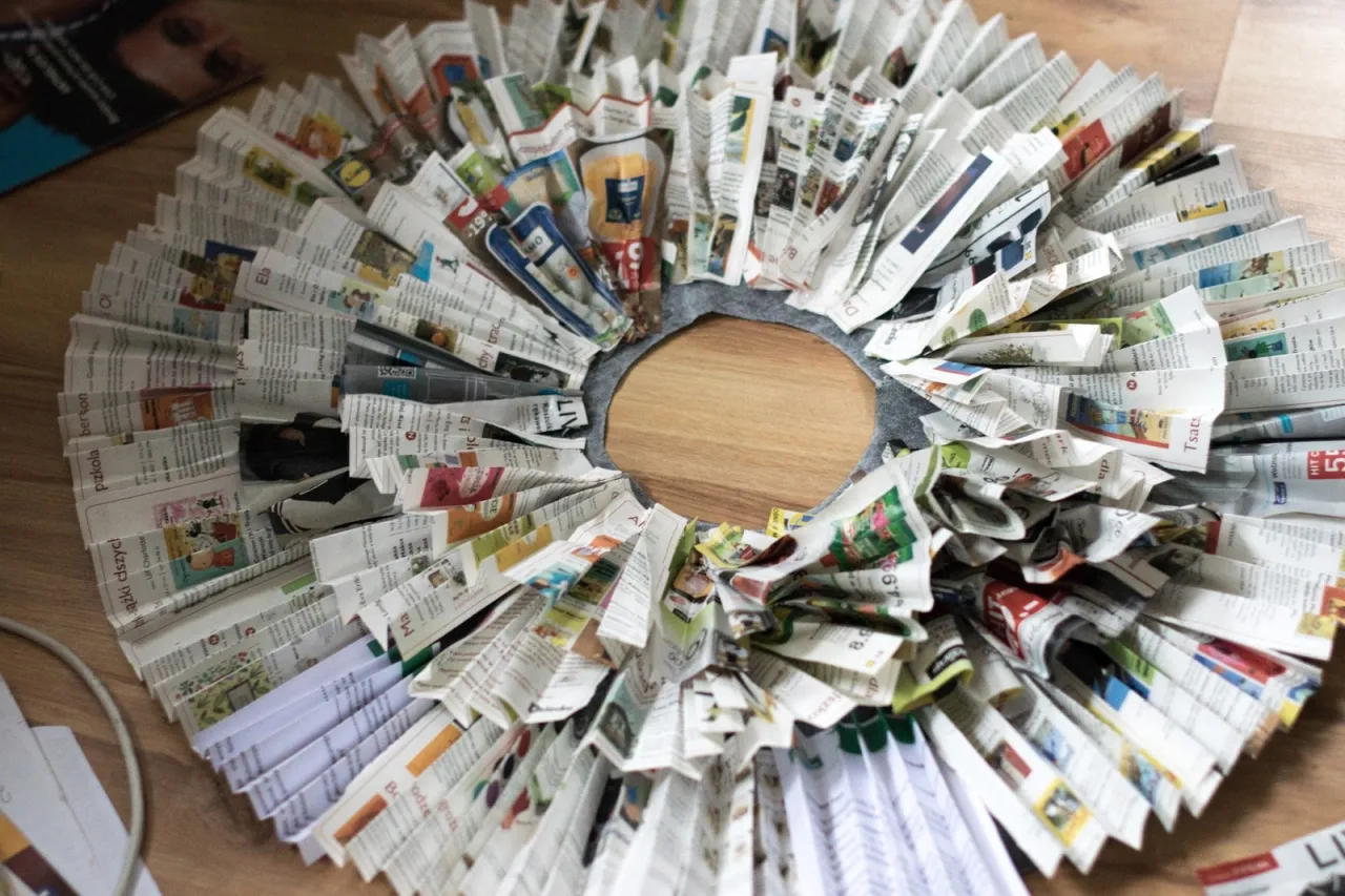 spódnica z gazet różne style