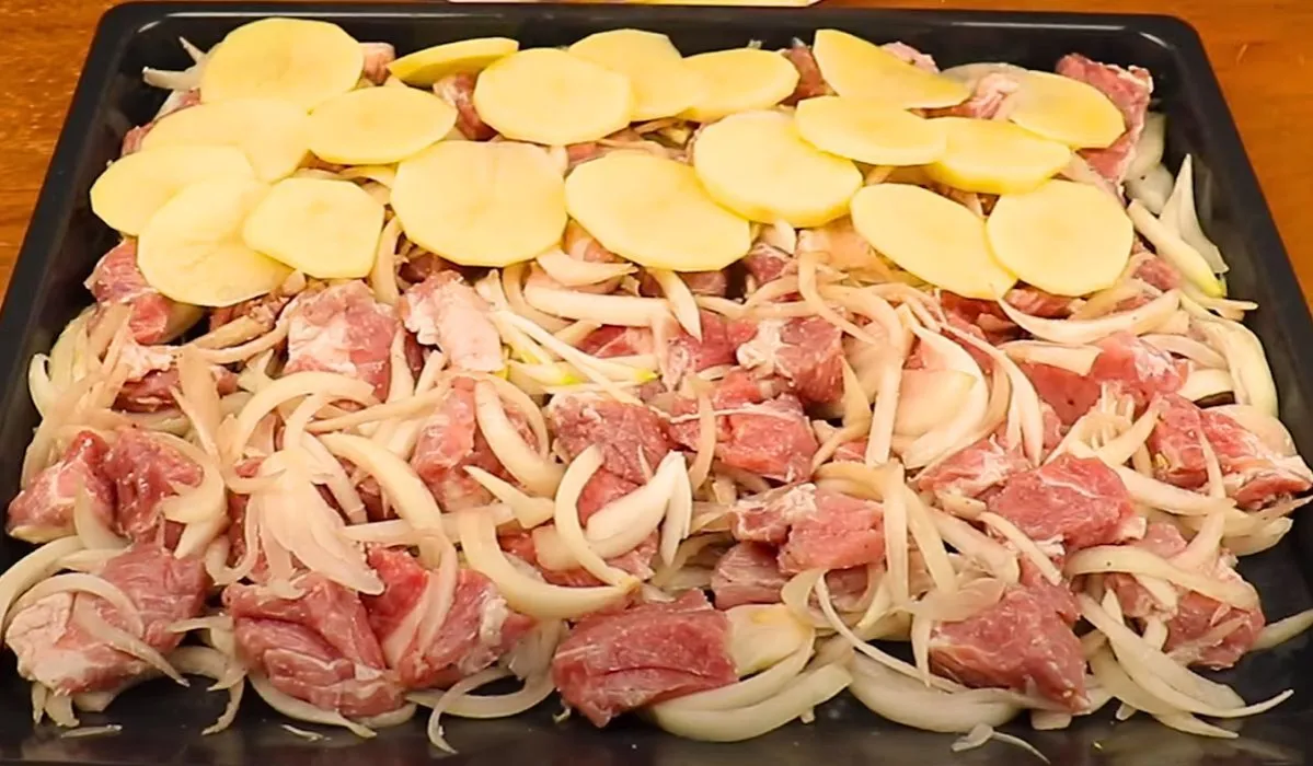 zapiekanka z karkówki i ziemniaków gotowa