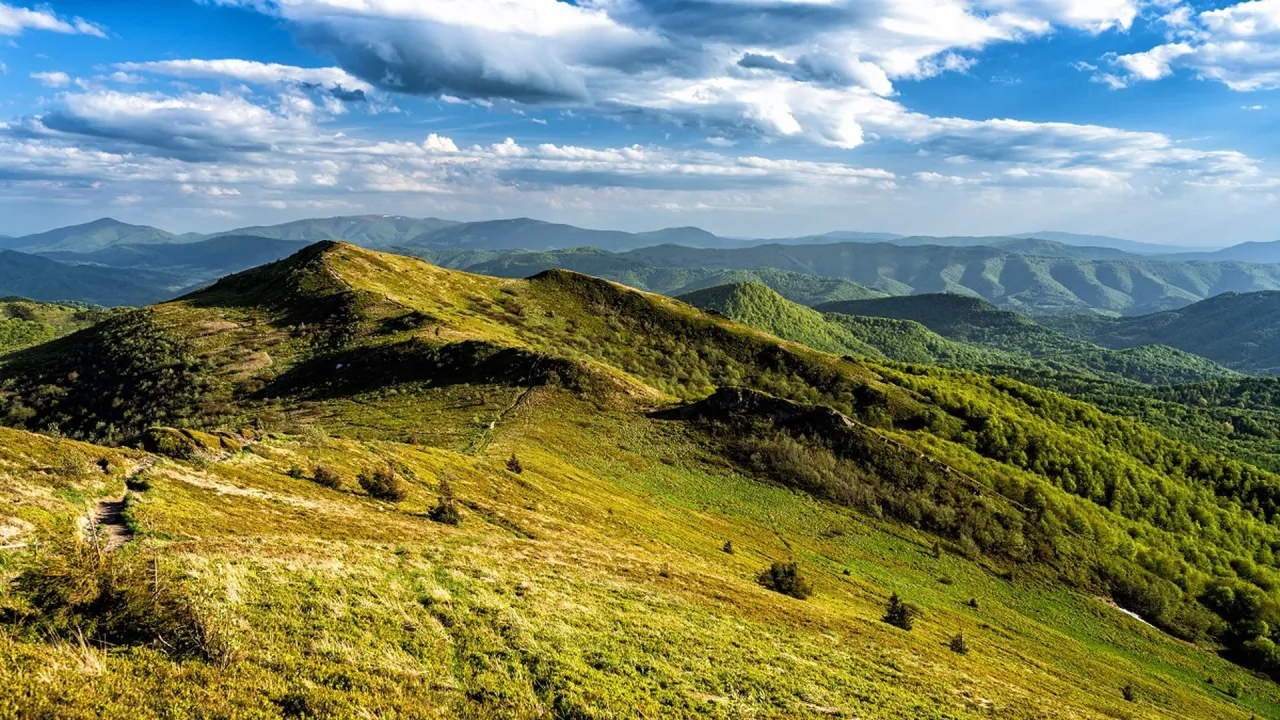 Bieszczady panorama szlaki g&oacute;rskie